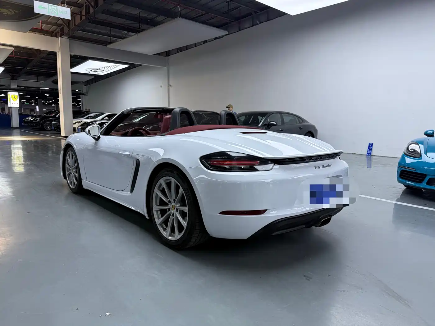 Porsche 718 2018 Boxster 2.0T фото 9
