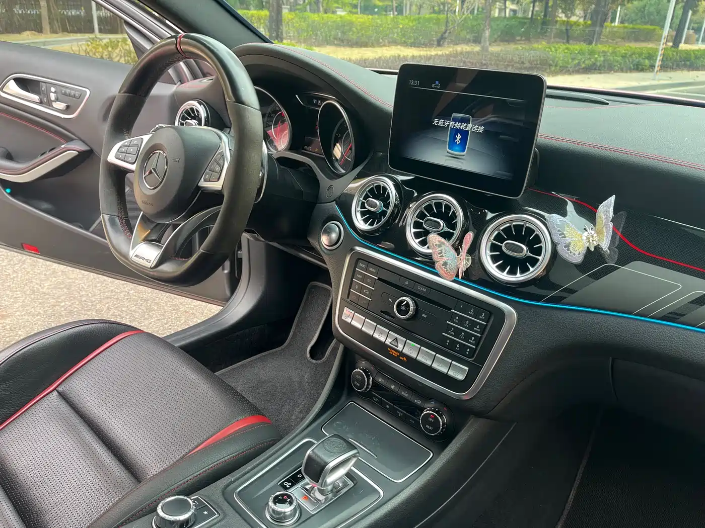 Mercedes-Benz GLA AMG 2017 AMG GLA 45 4MATIC фото 12
