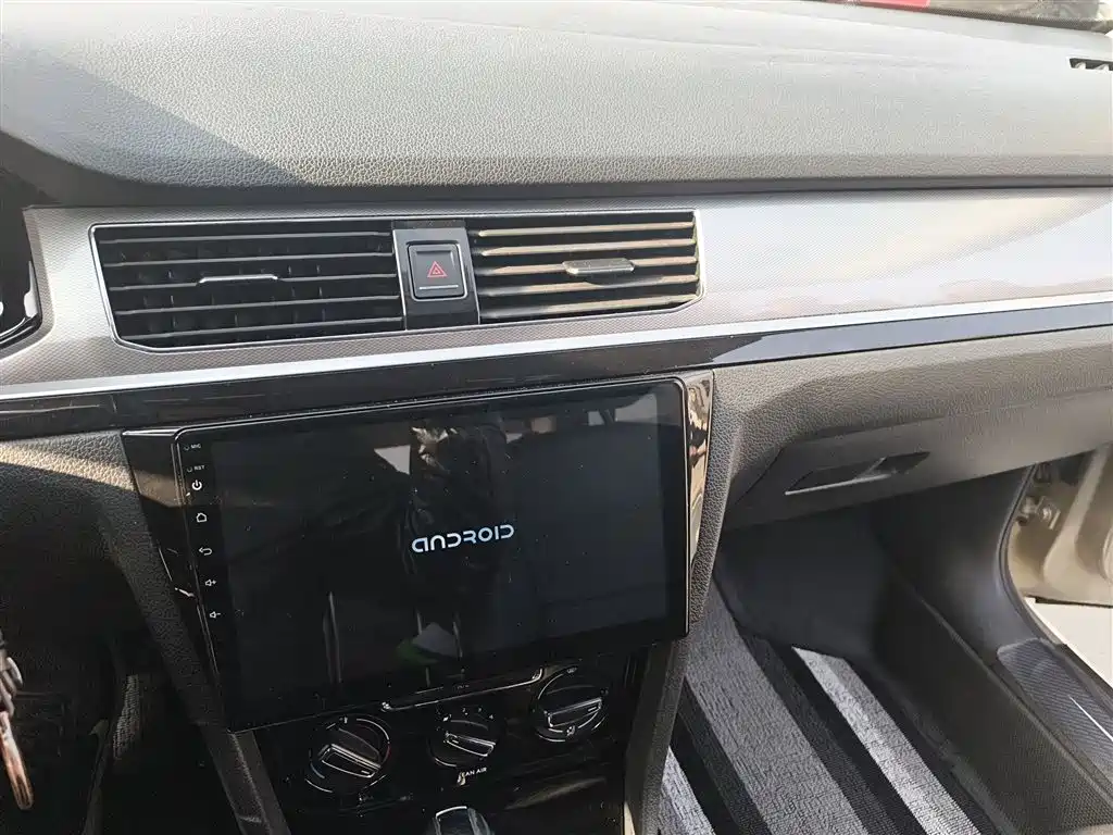 Volkswagen Bora 2017 1.6L Automatic Comfort фото 13