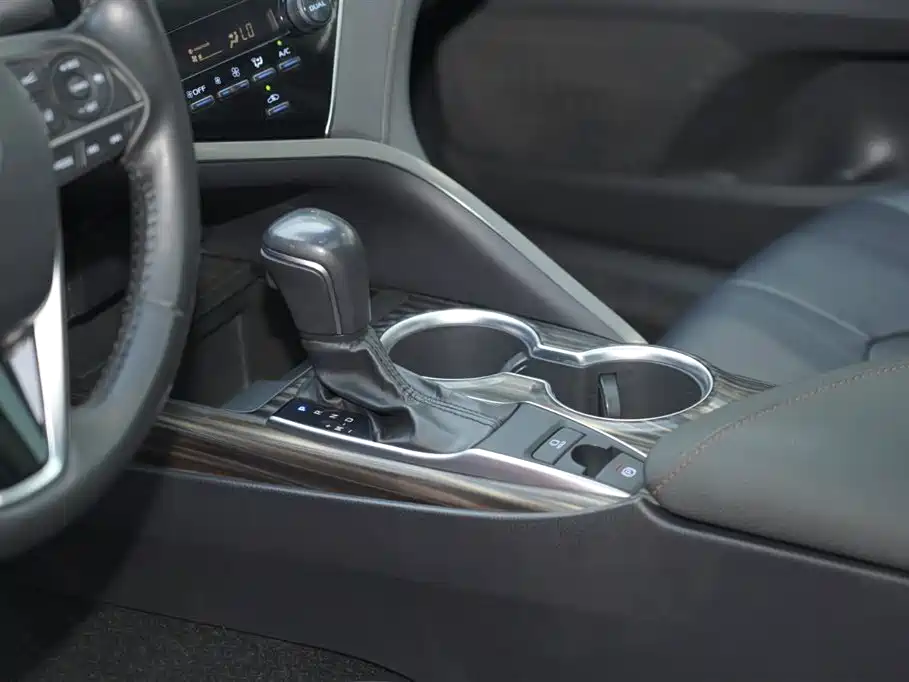 Toyota Camry 2019 2.0G Luxury Edition China VI фото 10