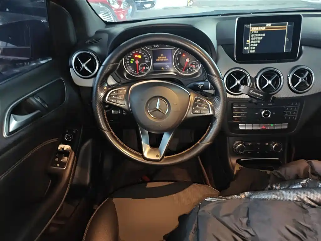 Mercedes-Benz B-Class 2015 B 200 Dynamic фото 7