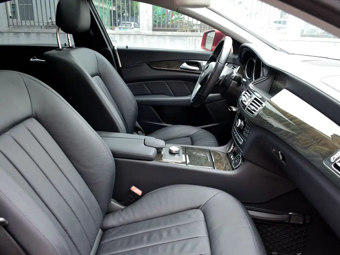 Mercedes-Benz CLS 2012 CLS 300 CGI фото 15