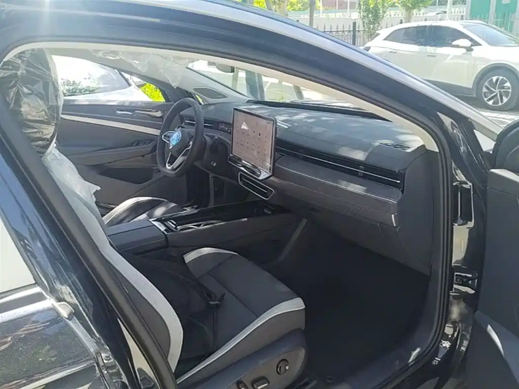 Volkswagen ID.7 VIZZION 2024 PRO фото 11