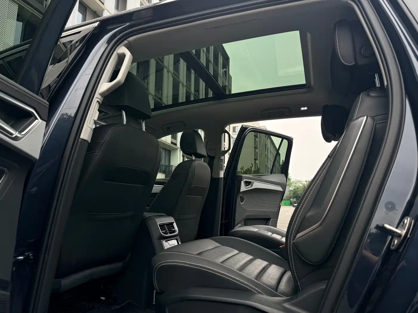 Volkswagen Talagon 2022 380TSI 4WD Luxury Premium Pro Edition 6-seater фото 17