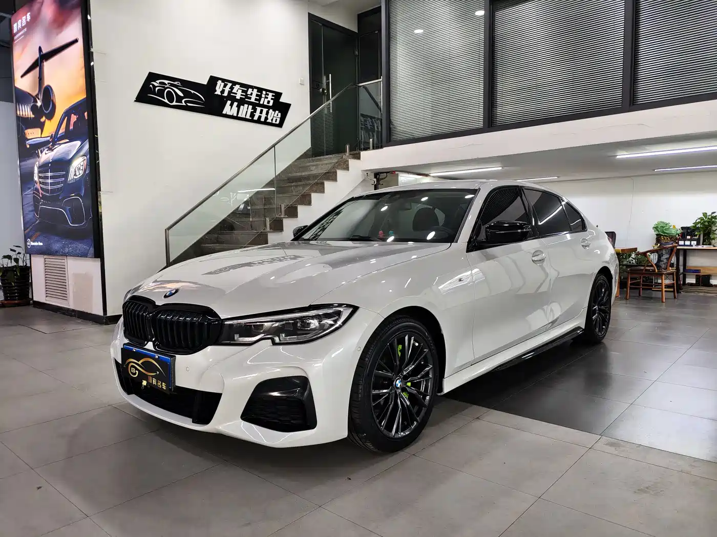 BMW 3 Series 2021 325Li M Sport Night Edition фото 3