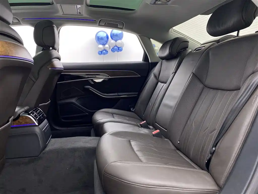 Audi A8 2019 A8L 50 TFSI quattro Luxury фото 8