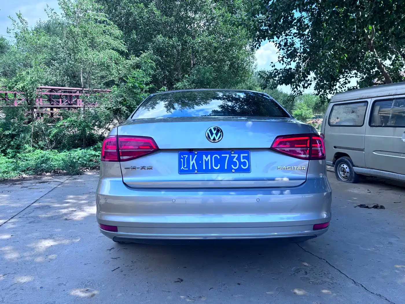 Volkswagen Sagitar 2018 1.6L Automatic Comfort фото 5