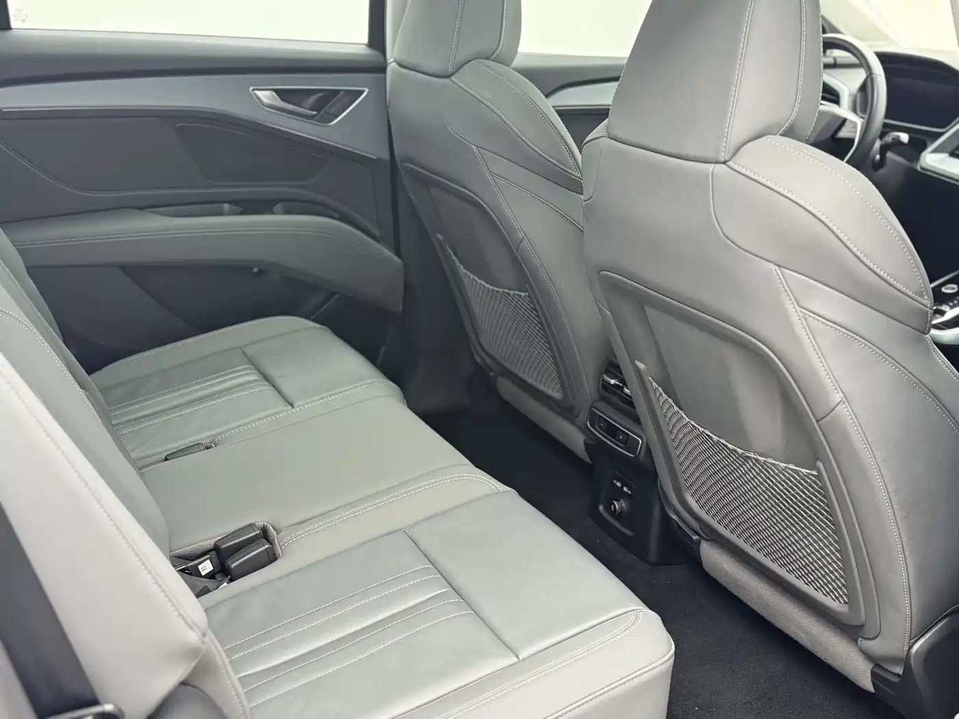 Audi Q5 e-tron 2023 40 e-tron Starlight Edition Mecha Package фото 14