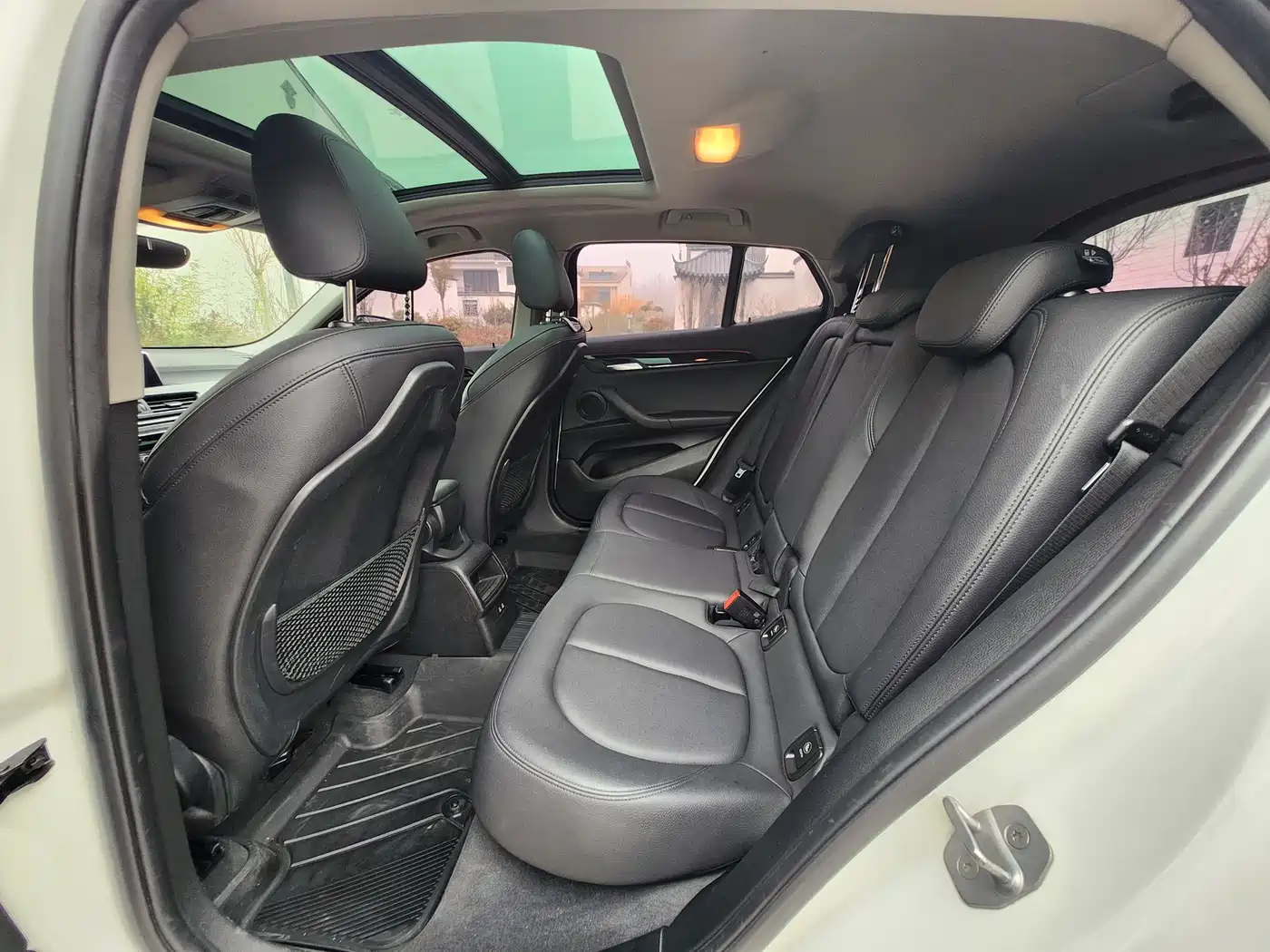 BMW X2 (Import) 2019 sDrive20i M Off-Road Package China VI фото 8