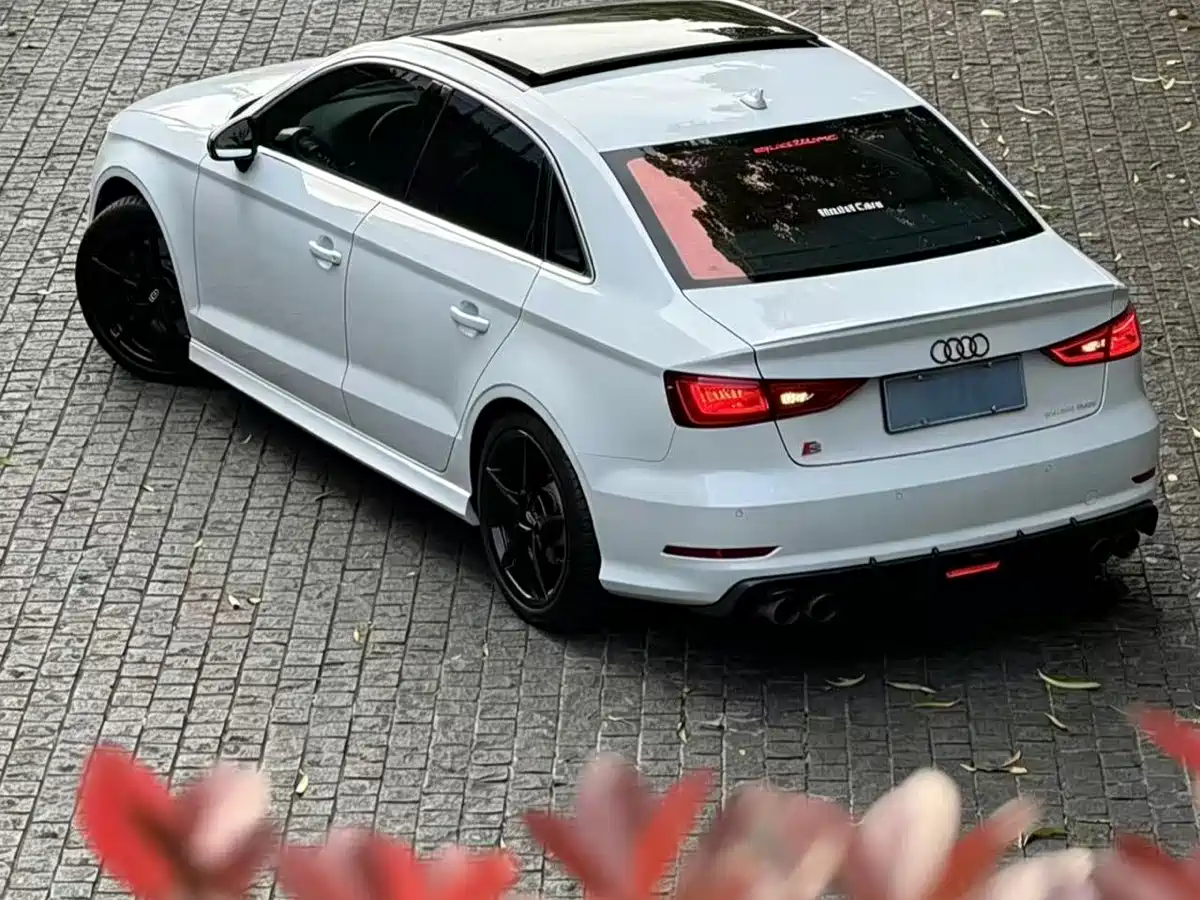 Audi S3 2015 S3 2.0T Limousine фото 9