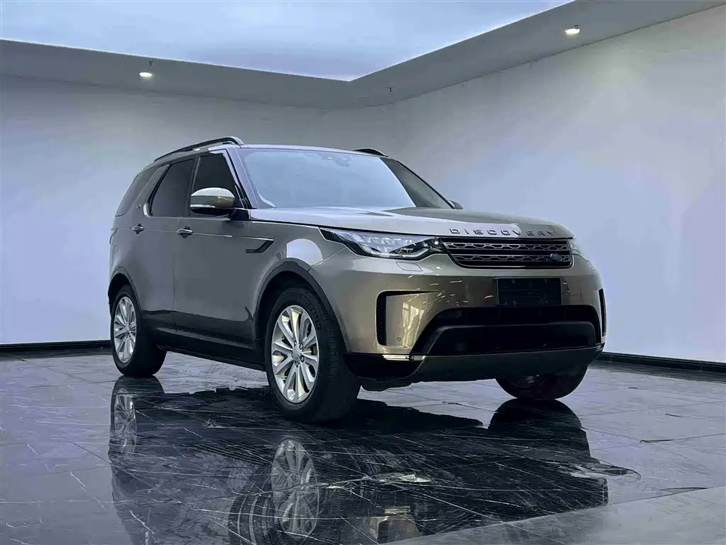 Land Rover Discovery 2017 3.0 SC V6 SE фото 3