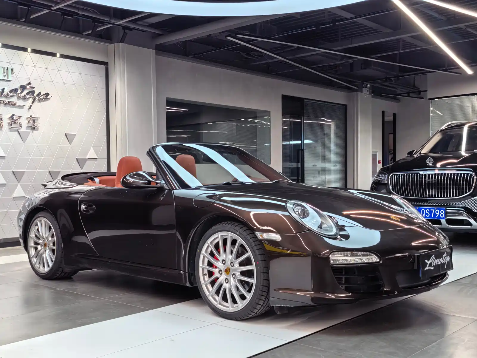 Фото 3 - Porsche 911