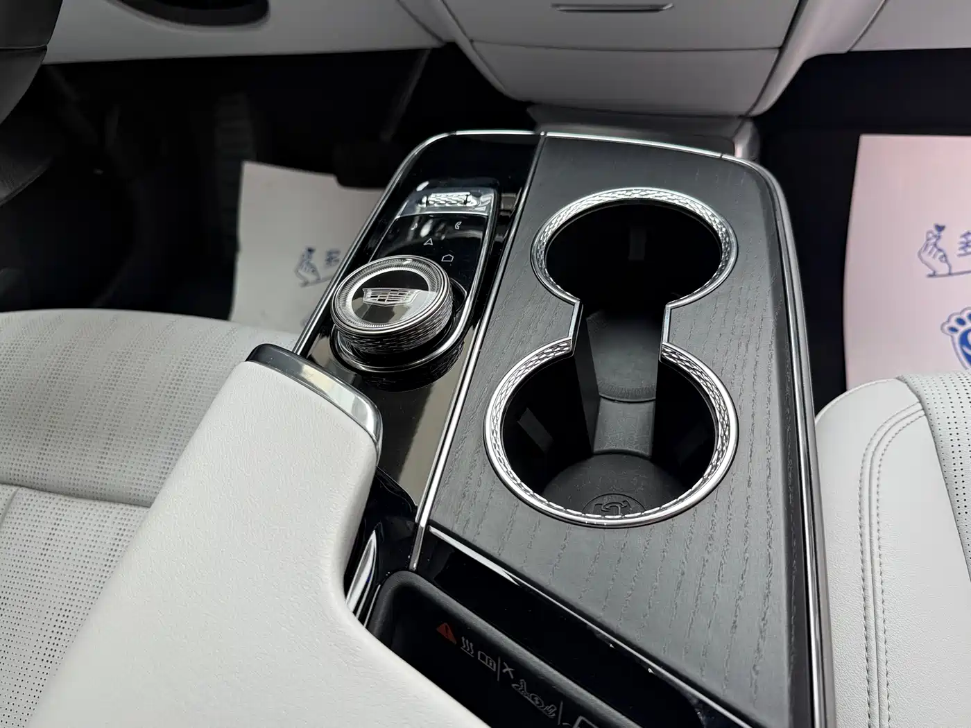 Cadillac IQ Rui Ge 2022 RWD Long Range Luxury Edition фото 17