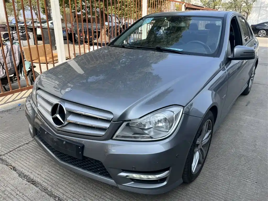 Mercedes-Benz C-Class 2013 C 180 Classic Grand Edition
