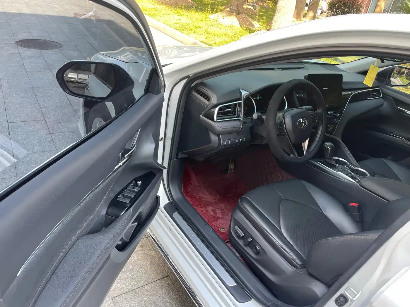 Toyota Camry 2023 2.0G Luxury Edition фото 9