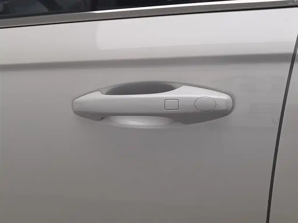Haval Xiaolong MAX 2023 1.5L Hi4 105 4WD Pilot Edition фото 18