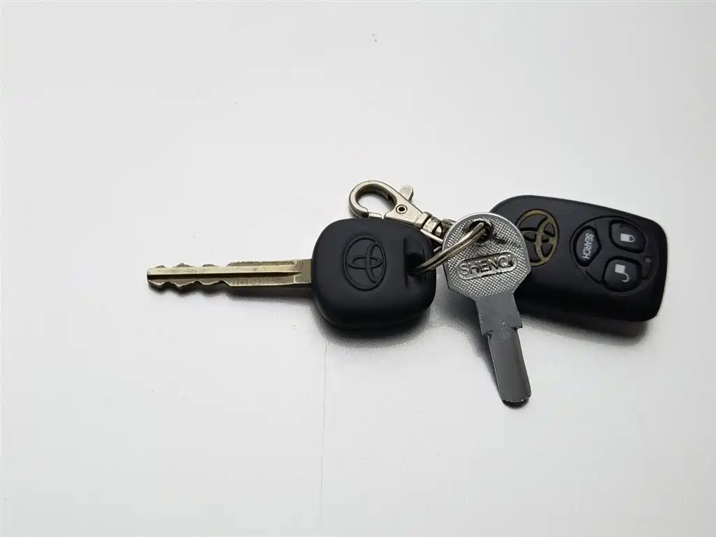 Toyota Corolla 2010 1.6L Manual Classic Edition фото 19