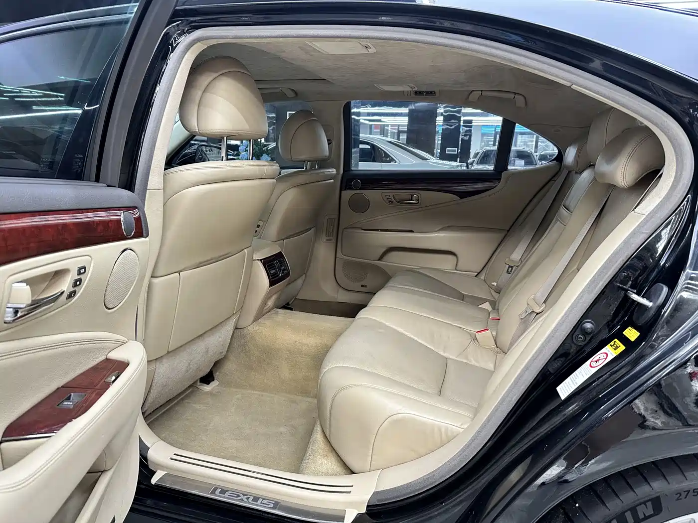 Lexus LS 2006 460L фото 12