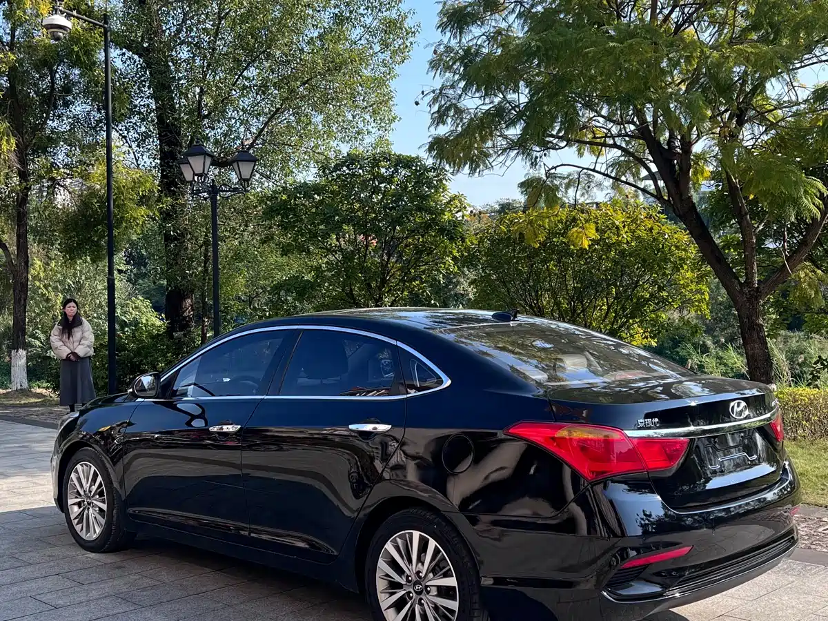 HYUNDAI NAME PICTURE