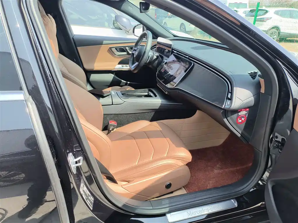 Mercedes-Benz E-Class 2024 Facelift E 300 L Fashion Sport фото 25