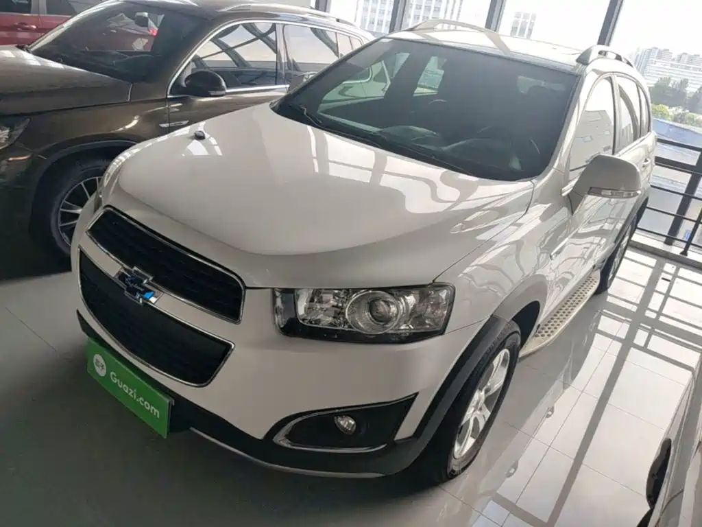 Photo 1 - Chevrolet Captiva