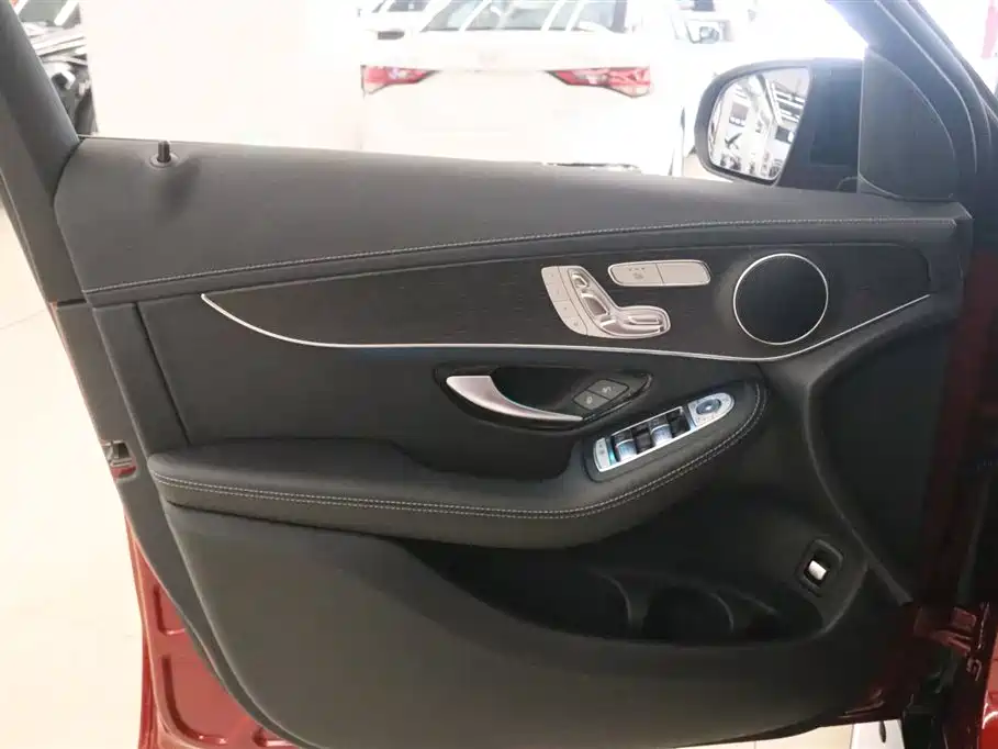 Mercedes-Benz GLC Coupe 2022 Facelift GLC 300 4MATIC Coupe SUV фото 12