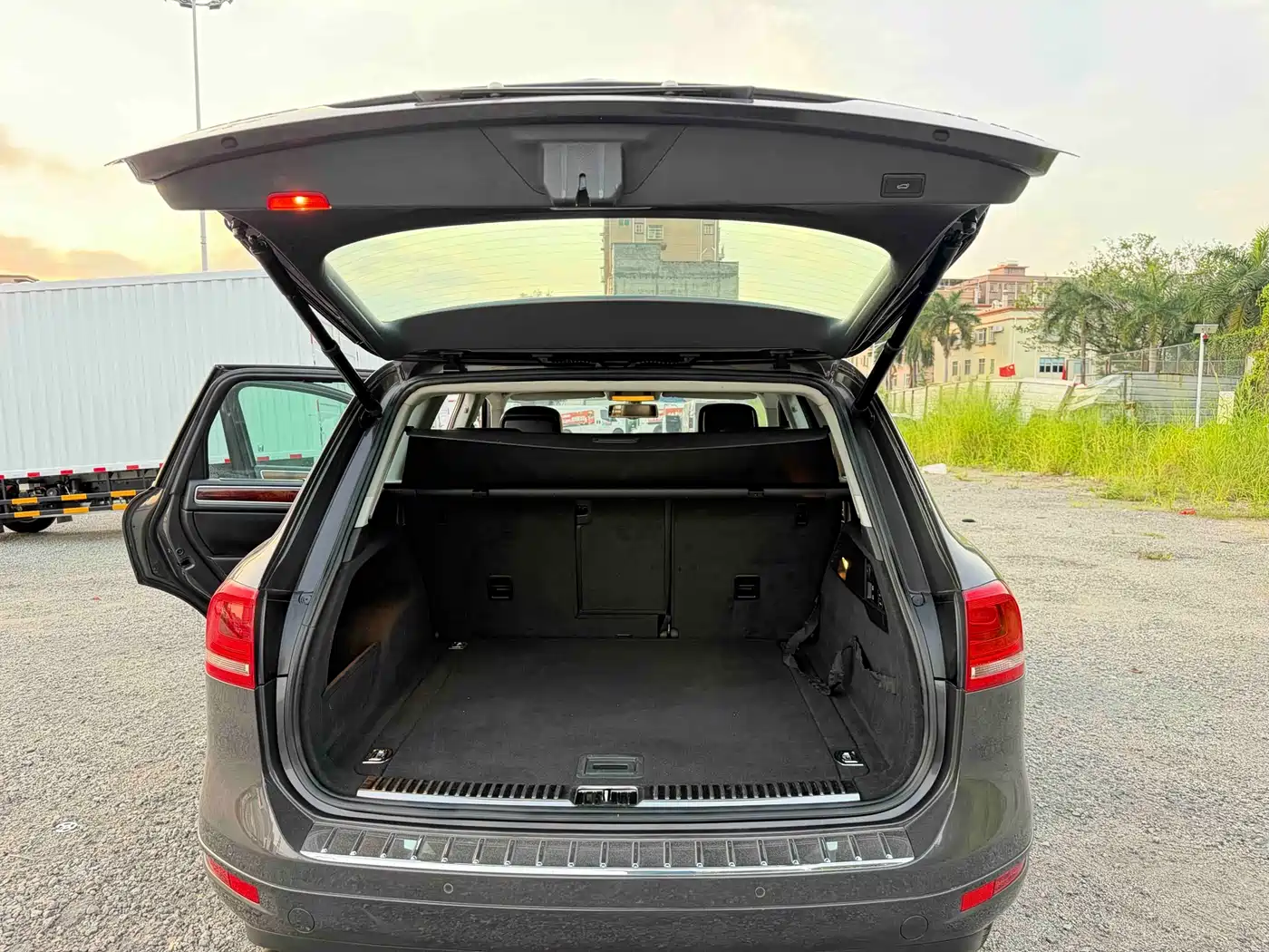 Volkswagen Touareg 2011 3.0TSI Comfort фото 13