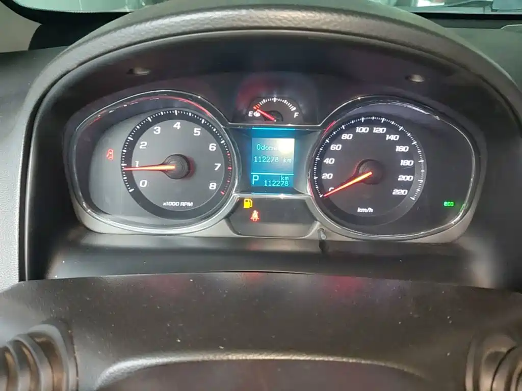 Photo 12 - Chevrolet Captiva