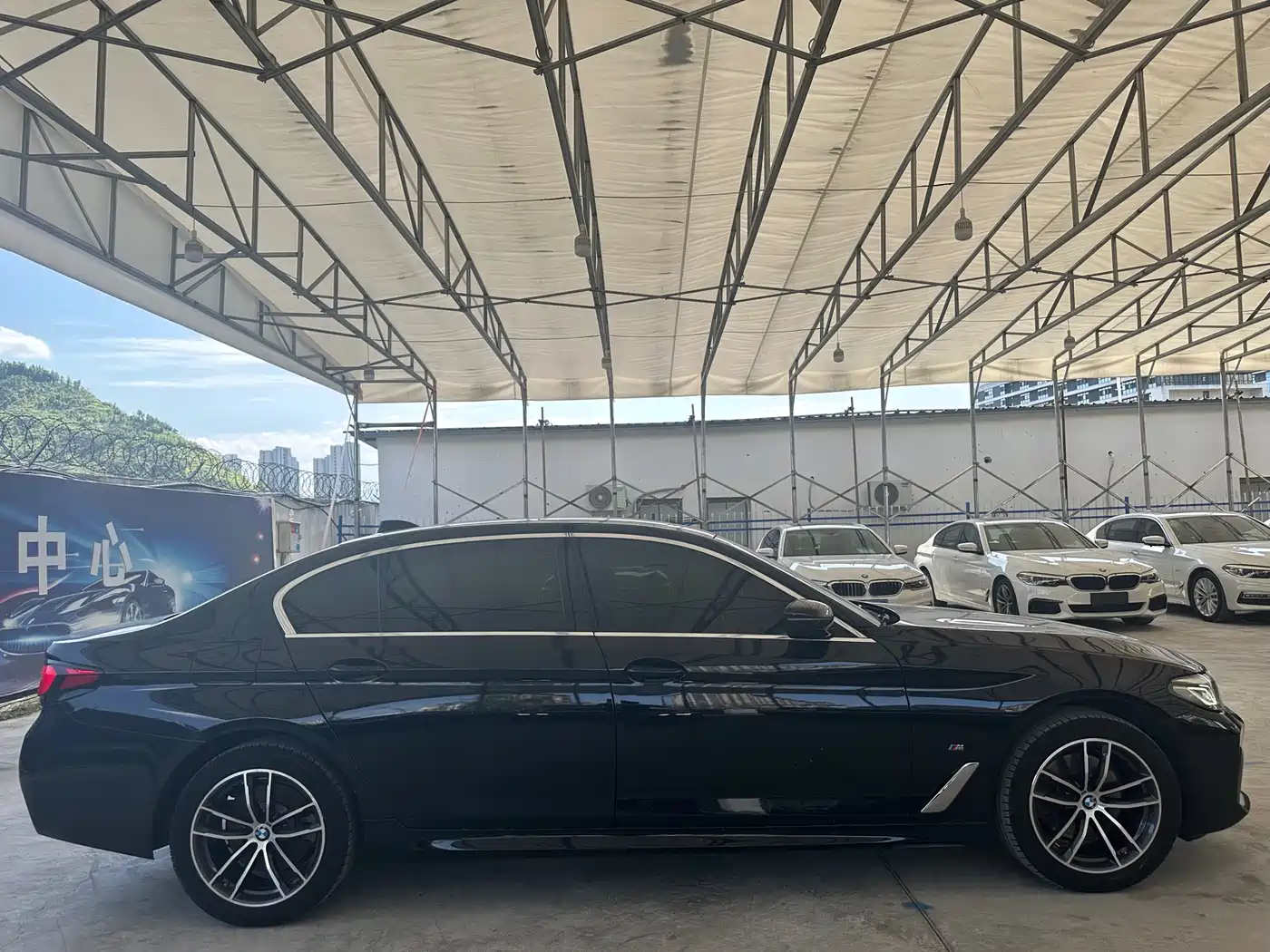 BMW 5 Series 2022 525Li Luxury Package фото 4