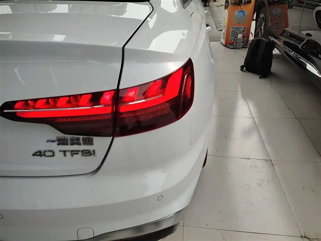 Audi A4L 2020 40 TFSI Fashion Dynamic Edition фото 8