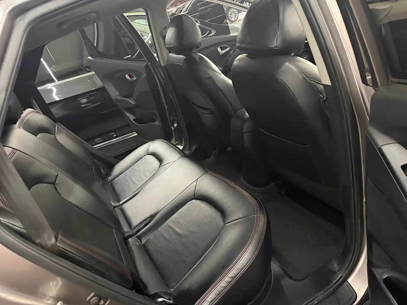 Hyundai Beijing Hyundai ix35 2015 2.0L Automatic 2WD Comfort China V фото 7