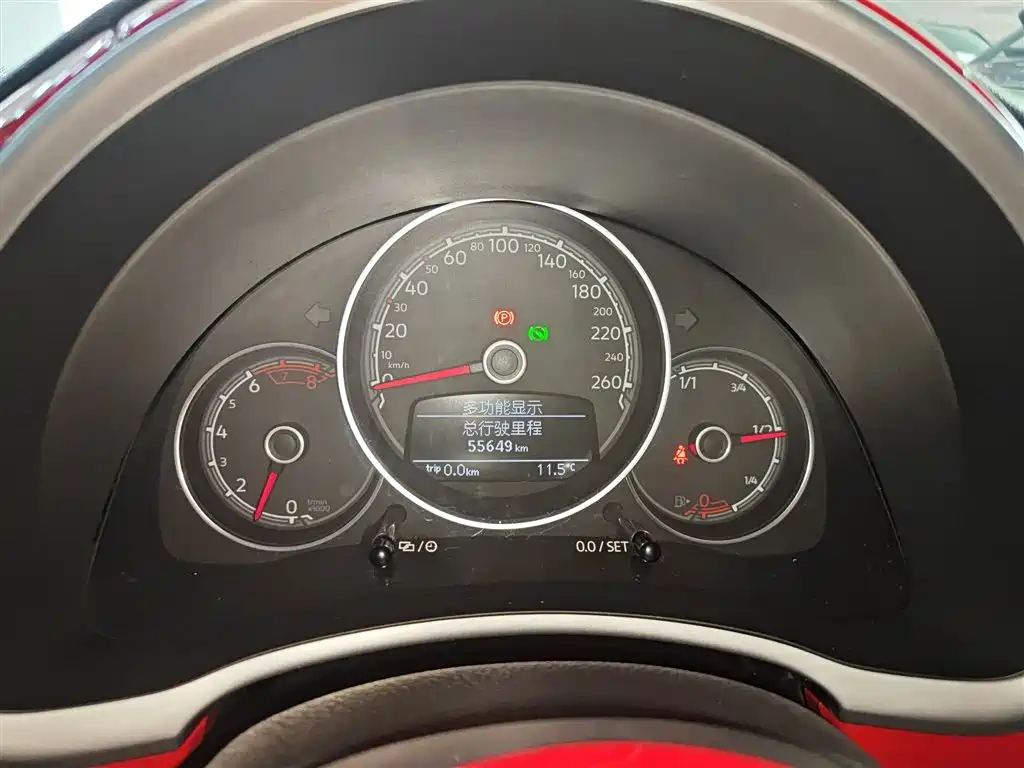 Volkswagen Beetle 2018 180TSI Easy Joy Edition фото 8