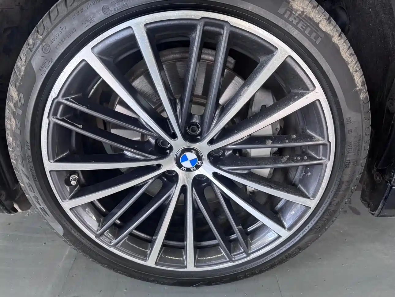 BMW 5 Series 2022 530Li Leading M Sport Package фото 14