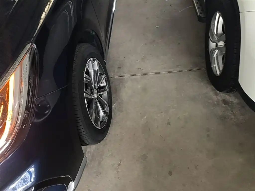 BYD Song MAX 2021 Upgrade 1.5T Automatic Luxury Edition 6-Seater фото 23
