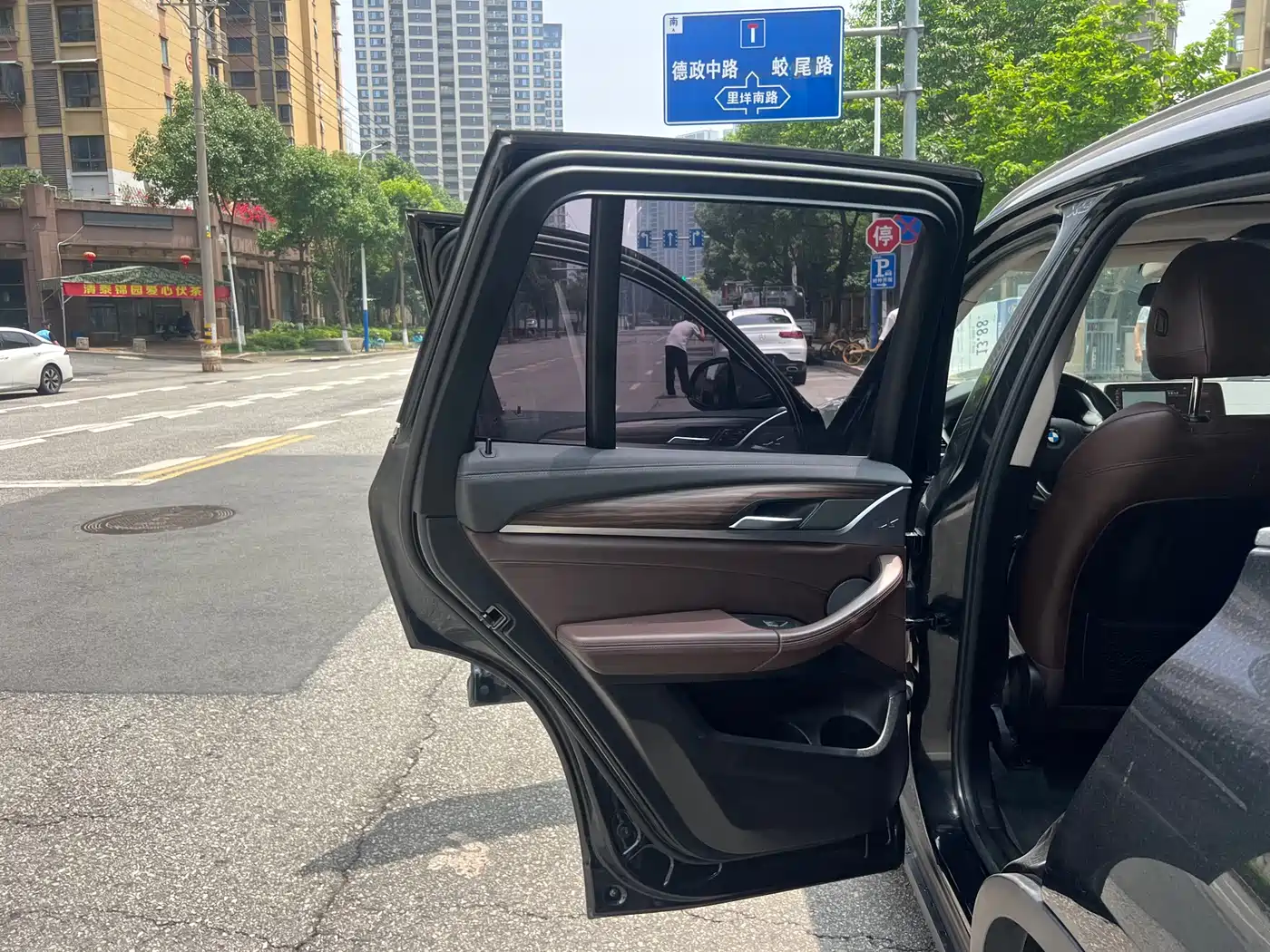 BMW X3 2020 xDrive28i Luxury Package фото 27
