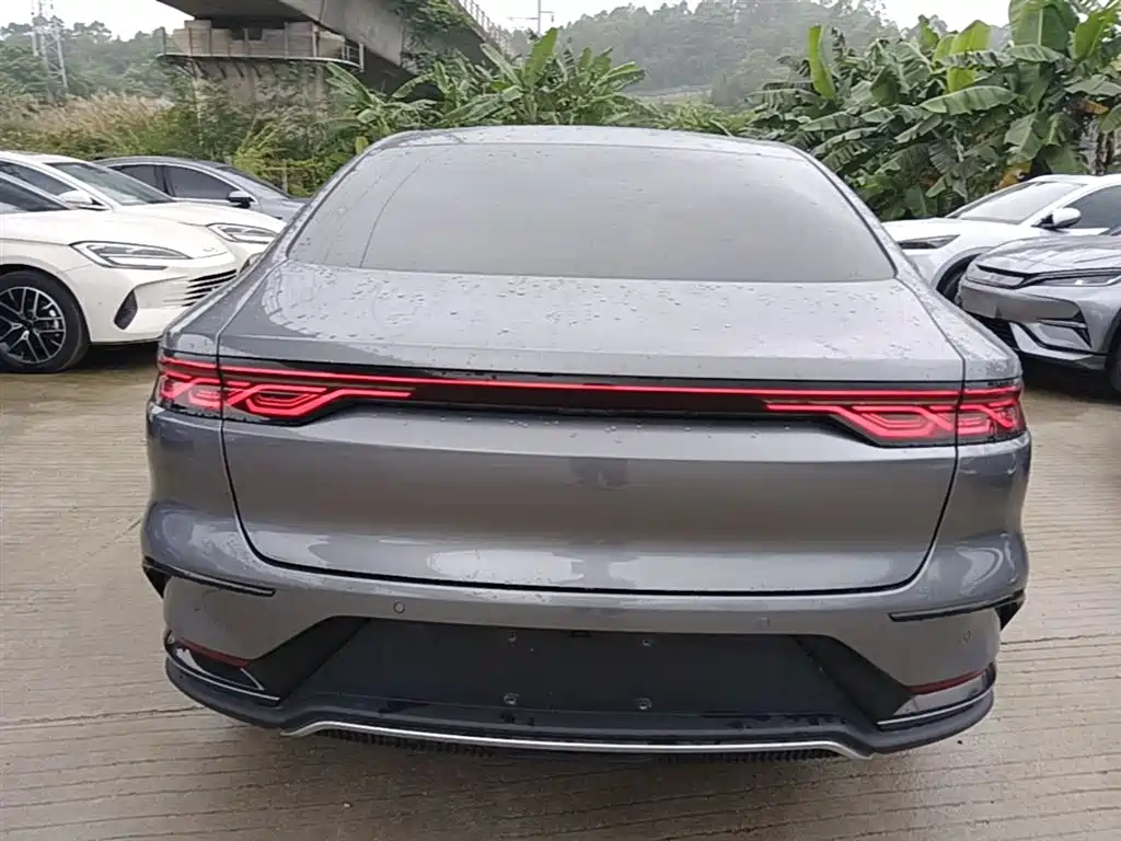 BYD Han 2023 EV Champion Edition 506KM FWD Premium фото 6