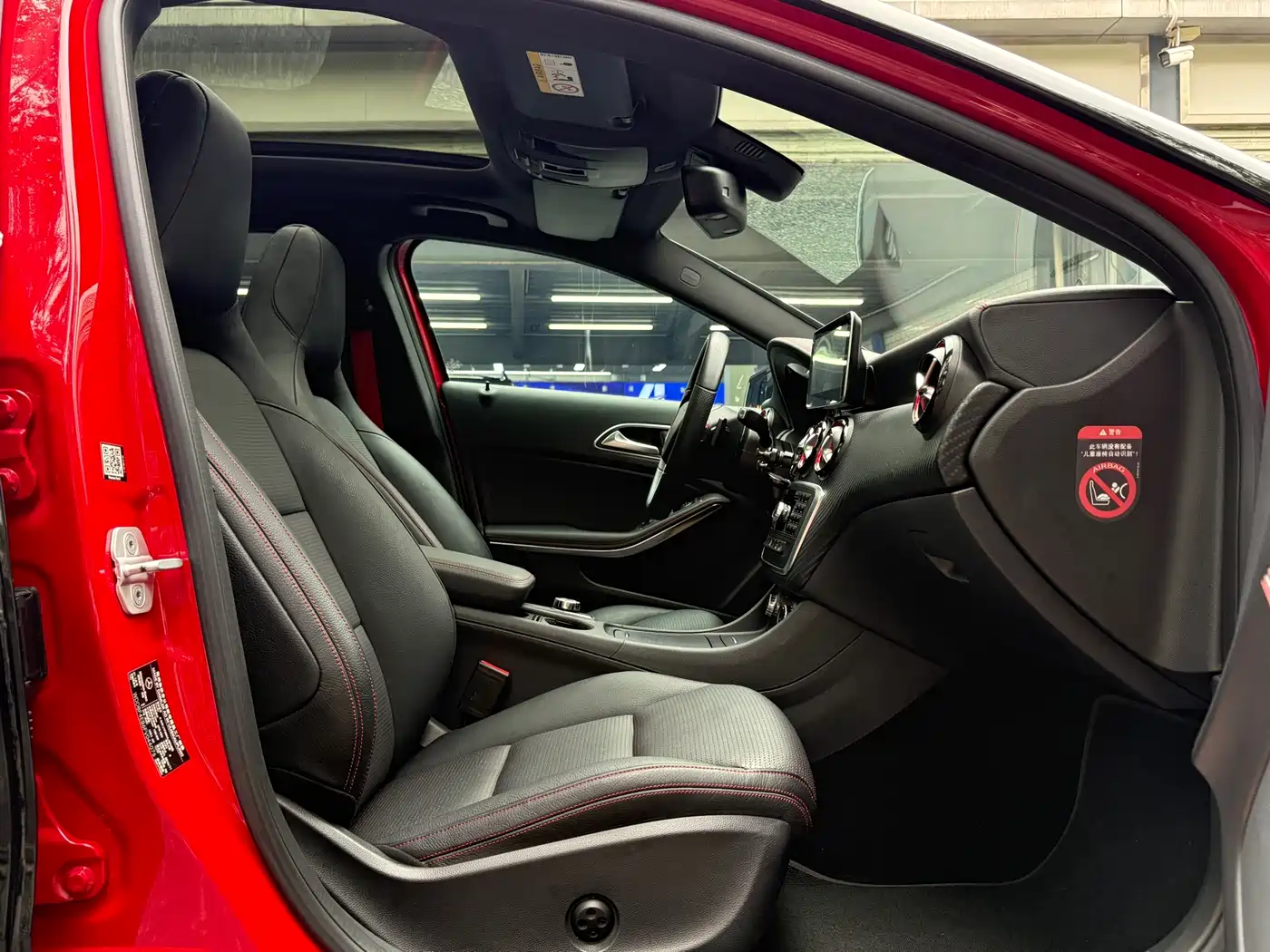 Mercedes-Benz A-Class (Import) 2016 A 260 Sport фото 12