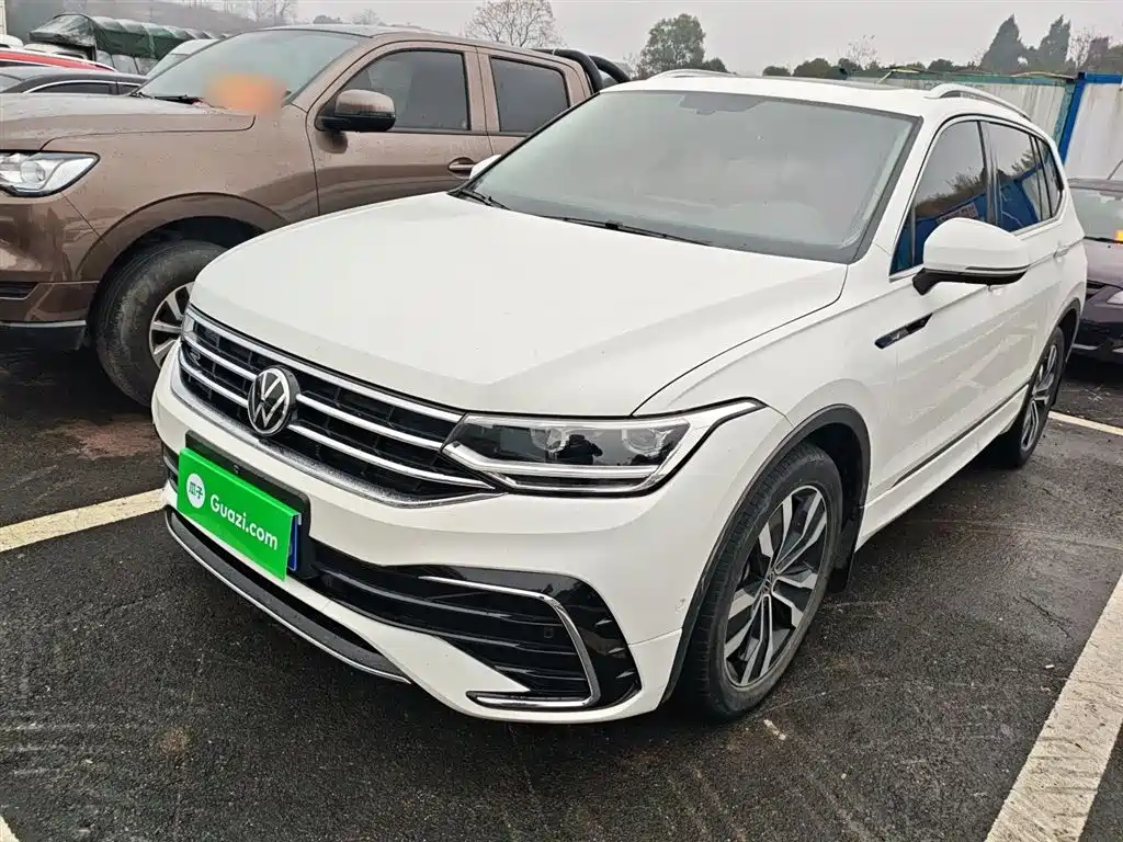 Volkswagen Tiguan L 2022 330TSI Auto 2WD R-Line Premium Edition фото 2
