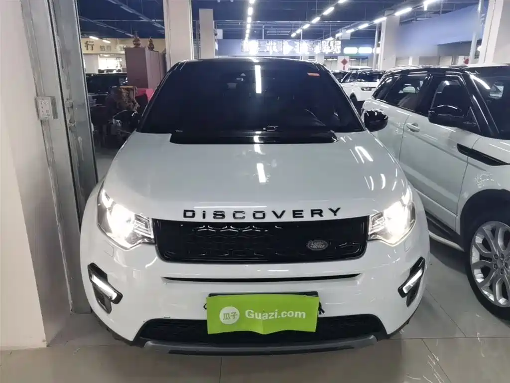 Land Rover Discovery Sport 2017 2.0T Cool Black Limited Edition фото 3