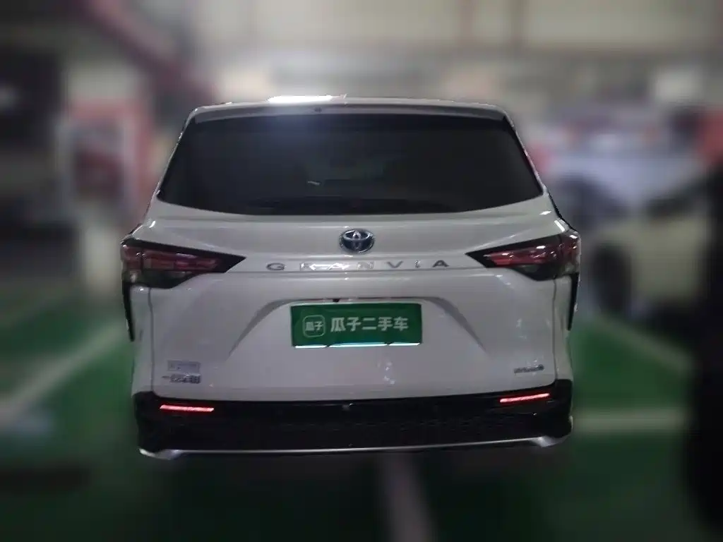 Toyota Granvia 2023 2023 2.5L Hybrid Prestige PLUS Edition