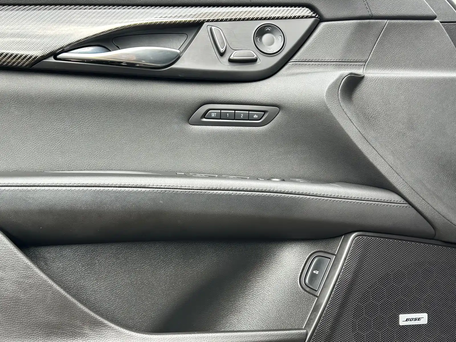Фото 25 - Cadillac CT6