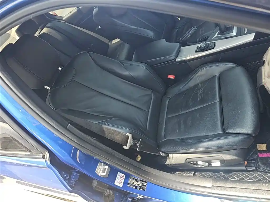 BMW 3 Series 2018 320i M Sport Package фото 25