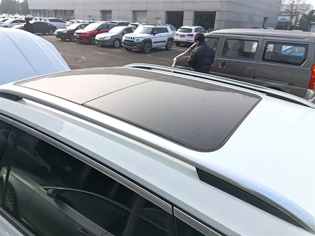 Volkswagen Tayron 2019 330TSI 2WD Luxury China VI фото 21