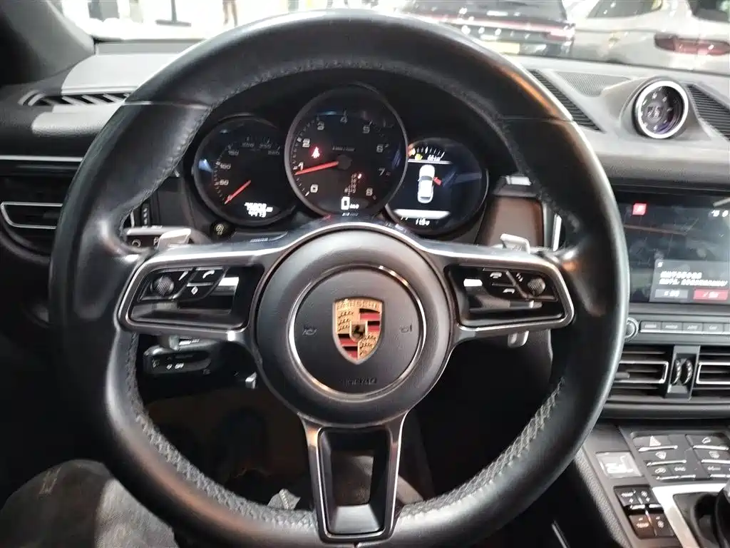 Porsche Macan 2018 Macan 2.0T фото 7