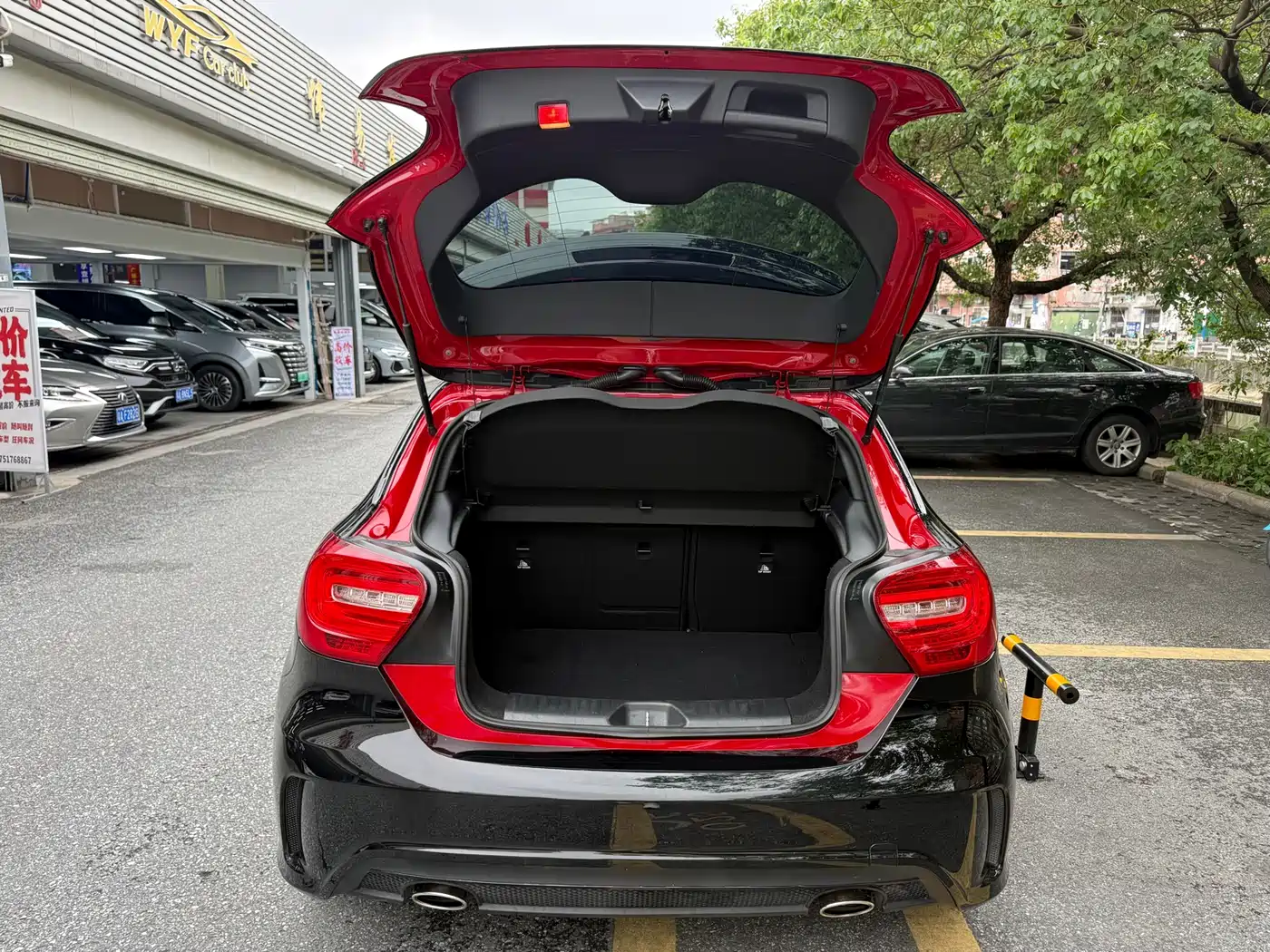 Mercedes-Benz A-Class (Import) 2016 A 260 Sport фото 18