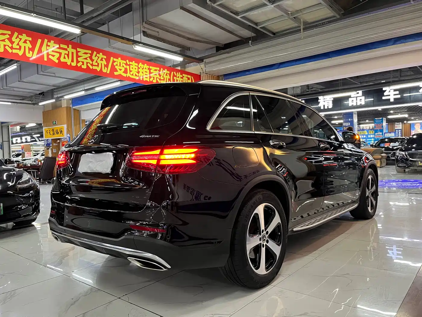 Mercedes-Benz GLC 2018 Facelift GLC 260 4MATIC Luxury фото 5