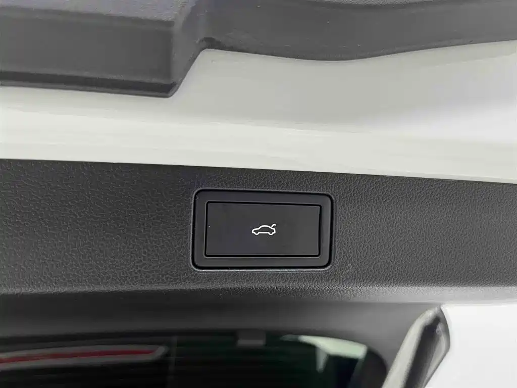 Volkswagen Talagon 2023 380TSI 4WD R-Line Celebration Edition фото 17