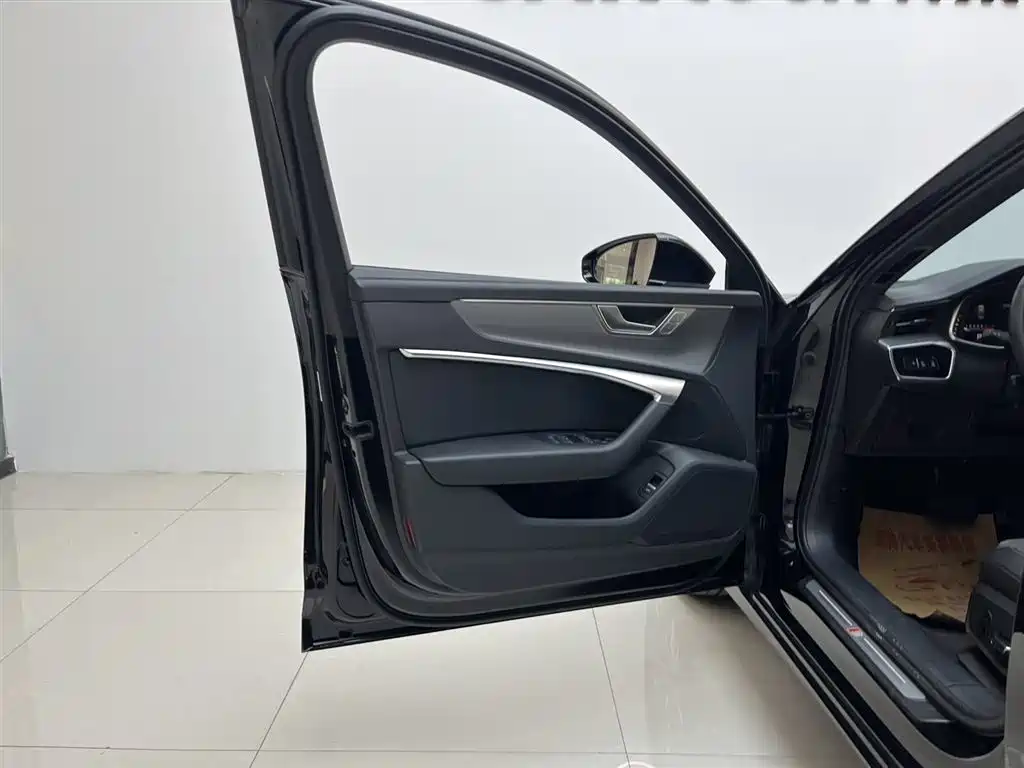 Audi A6L 2024 40 TFSI Luxury Dynamic фото 13