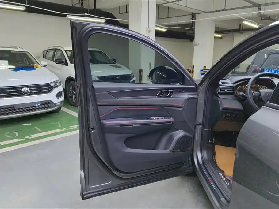 Lynk & Co 05 2022 2.0TD 4WD Power Halo фото 7