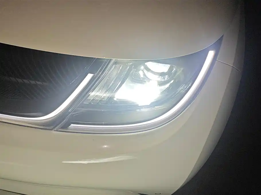 BYD Dolphin 2023 420km Fashion Edition фото 5